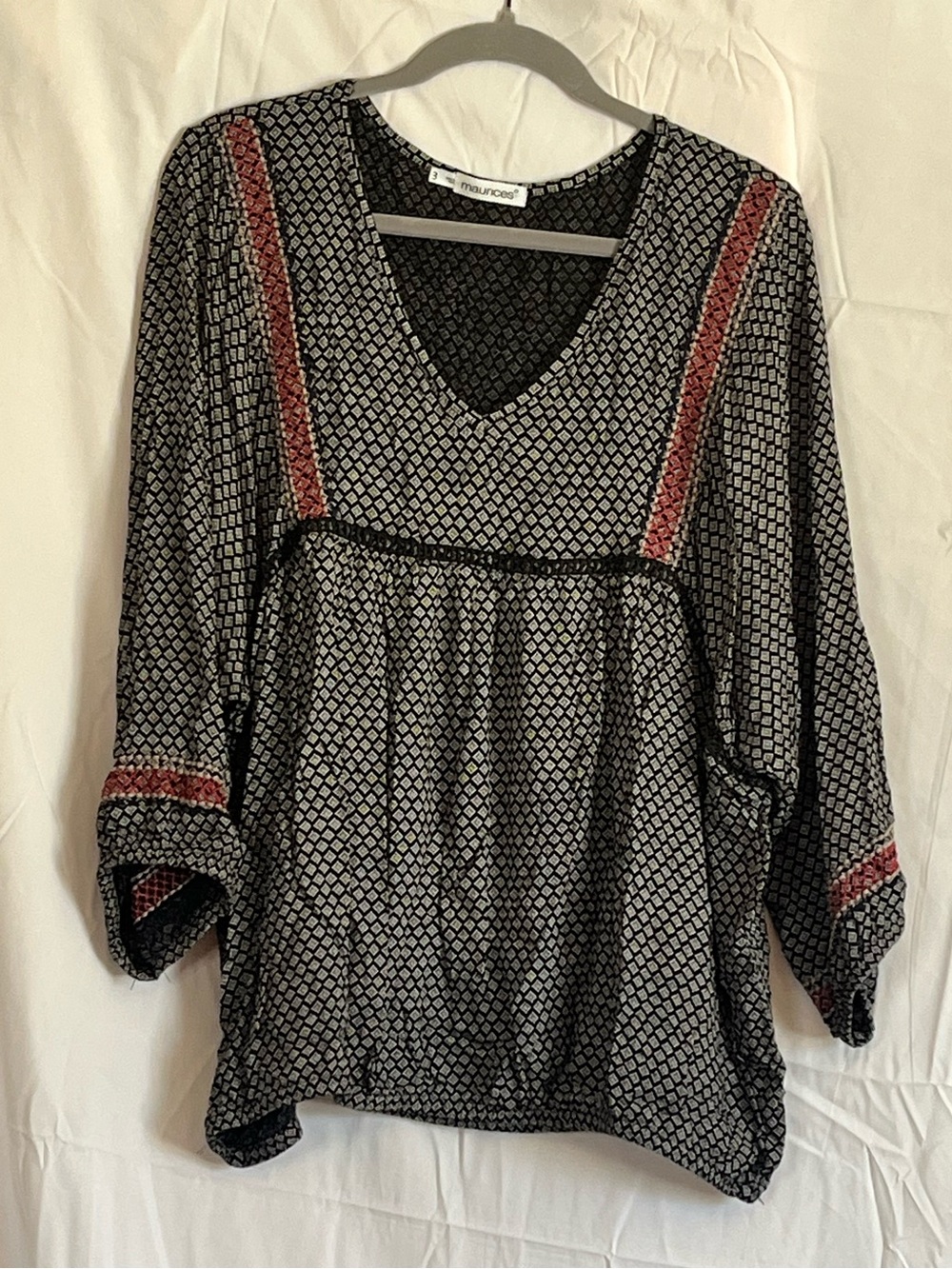 Maurices Black Patterned V-Neck Tunic with Red Trim